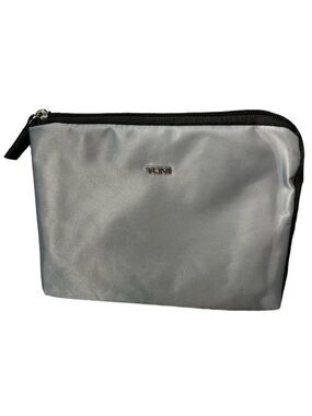 Tumi for Delta Gray Nylon Toiletry Pouch Zip Travel Cosmetic Case Makeup Bag